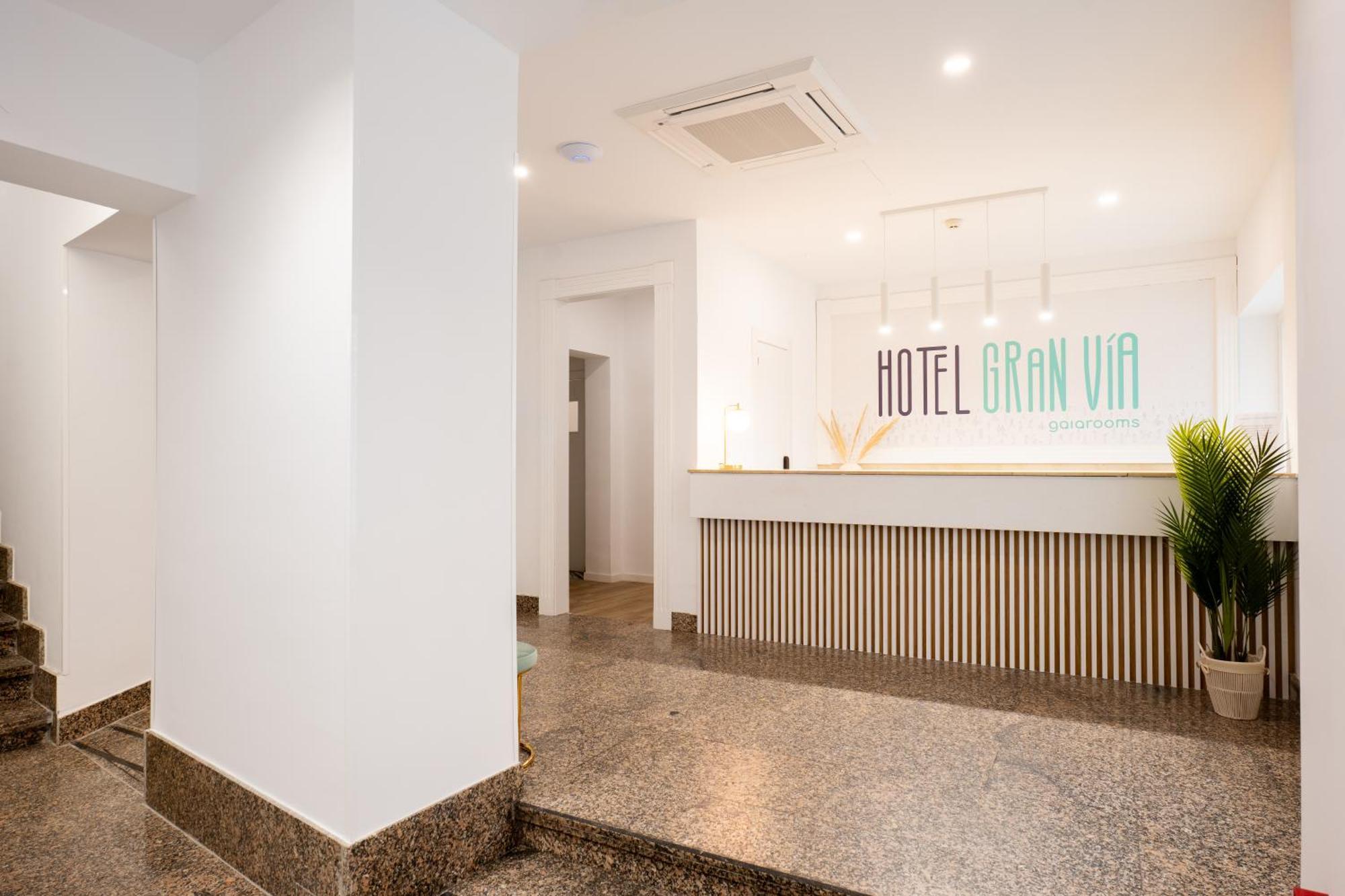 Hotel Gran Via By Gaiarooms Саламанка Екстериор снимка